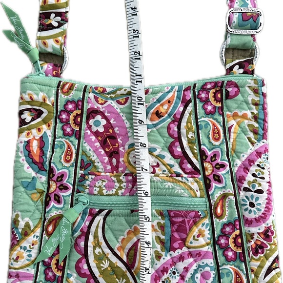 Vera Bradley crossbody purse. - Picture 5 of 11